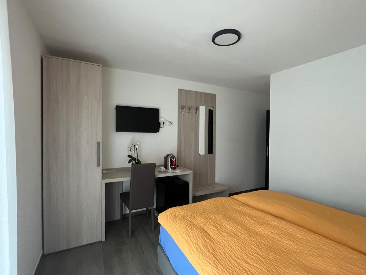 Motel Afia Cama Bagian luar foto